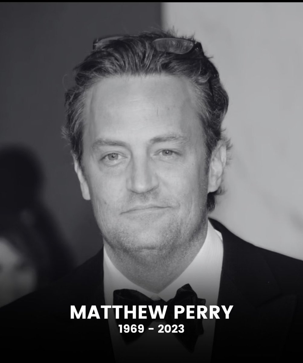 NikeshRughani's tweet photo. Such sad news about Matthew Perry! A brilliant actor who had his demons off screen. ‘Chandler’ will always live on…but I hope his soul can now find eternal peace 🙏🏽 #friends #matthewperry https://t.co/r6LrSf9dKx