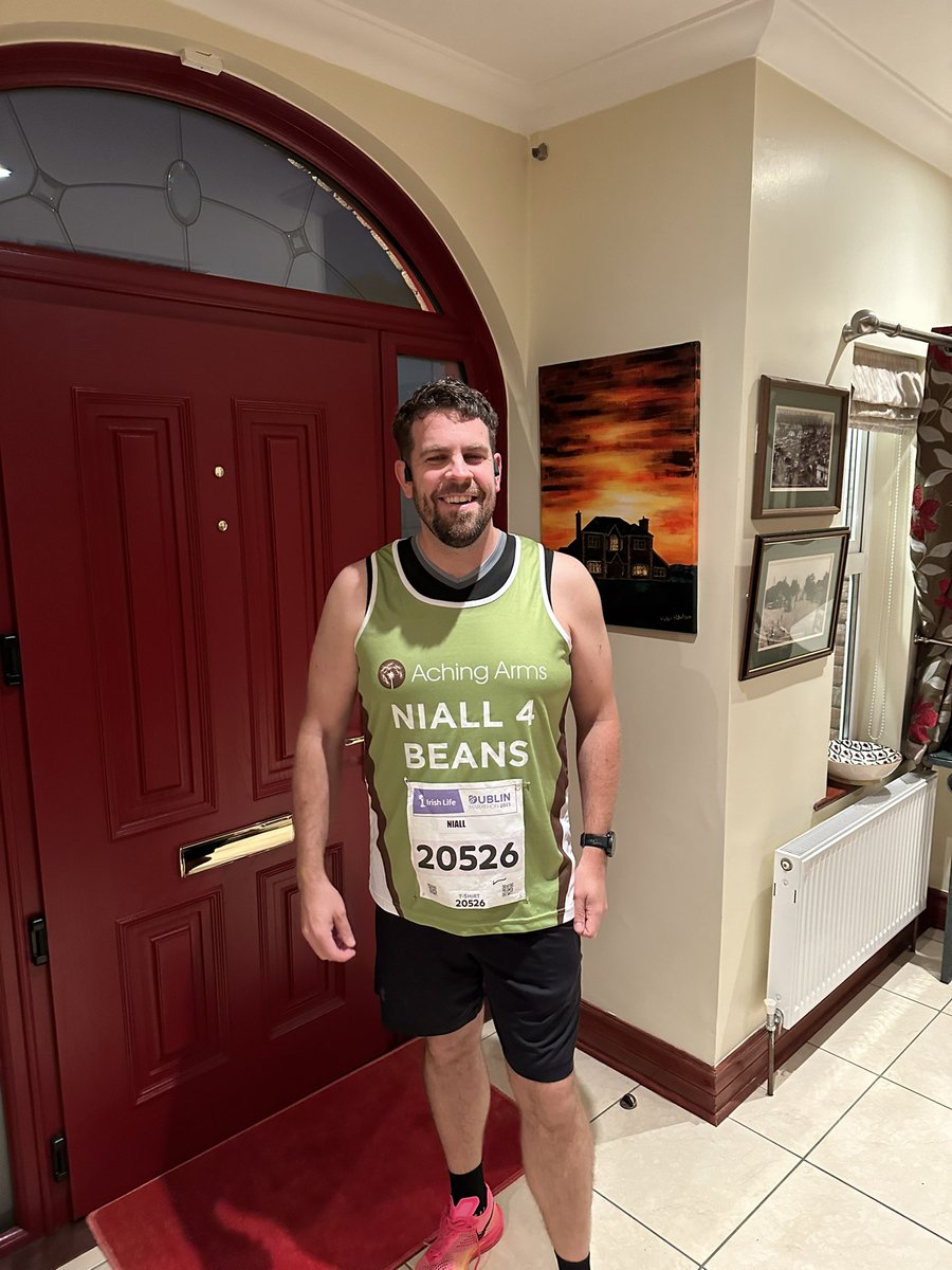NMcKeonCarter's tweet photo. Dublin marathon finally here! Thank you everyone for your donations for @AchingArms, I cannot believe everyone’s generosity! You can track me with my bib number and if you still want to donate see the link here: https://t.co/uMkH8v71RQ https://t.co/DyUGLo6KV2