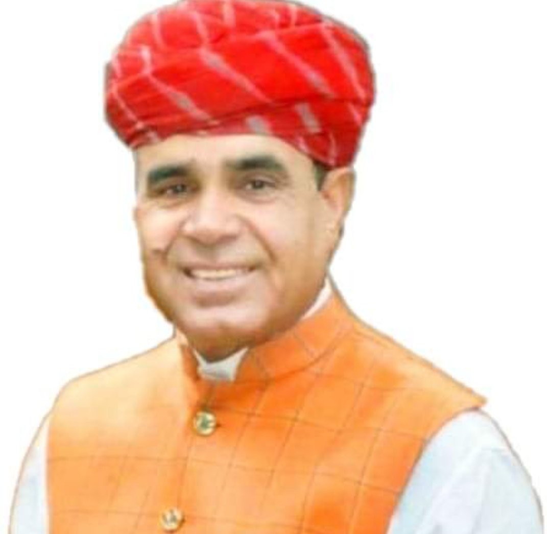 sarpanch_hamiri's tweet photo. उदयपुरवाटी विधानसभा क्षेत्र के भाजपा प्रत्याशी शुभकरण चौधरी 4 नवंबर को 02: 15बजे नामांकन दाखिल करेंगे  निवेदन है  अपना आशीर्वाद भाजपा प्रत्याशी शुभकरण चौधरी जी को देने के लिए  अवश्य पधारे।
दिनांक - 4 नवंबर, 2023 (शनिवार)
समय - 02:15 बजे 
स्थान - एसडीएम कार्यालय (उदयपुरवाटी) https://t.co/zn8n6jrEOC