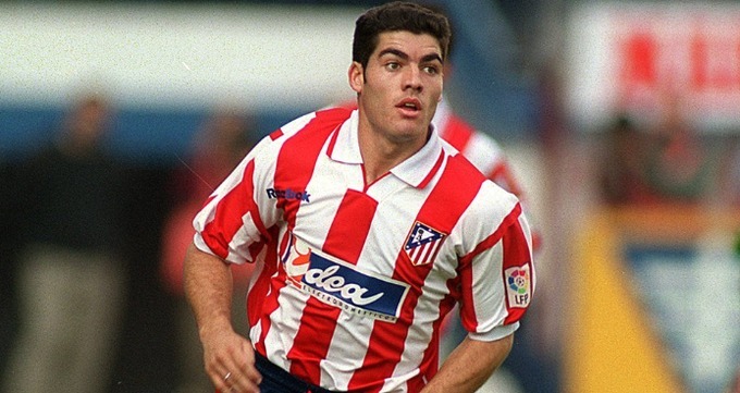 #TalDiaComoHoy hace 23 años (29.10.2000) debutó oficialmente con el @Atleti Antonio López @lopez3_a, sustituyendo a Llorens a los 76' del partido de 2ª jugado en el Calderón contra el #CordobaCF (1-1). Después fue nuestro gran capitán y alcanzó los 284 partidos. #HistoriaATM