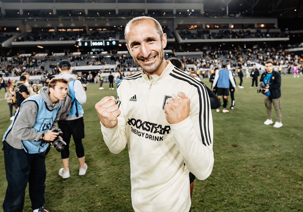 Great way to start our journey in the Playoffs! ⚫️🟡 #LAFC