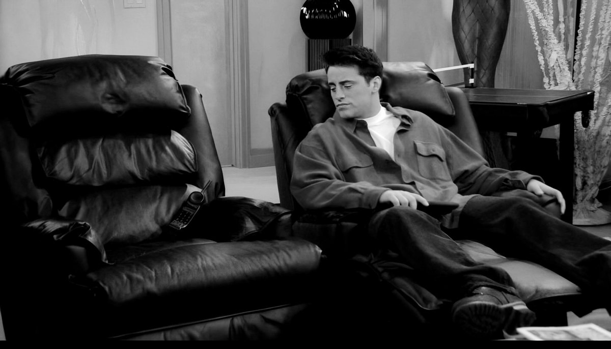 “So no one told you life was gonna be this way…”

Mathew Perry
1969-2023. 

Hvala za sav smeh