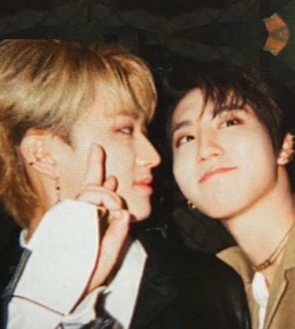 FIDDLESTYYX's tweet photo. latchkey kid
⊹ bnsvng, 8k, rated t
⊹ highschool au, baseball bnne, practice kissing and confessions (dorks)
⊹ prequel to 'suit me up'!
⊹ written for @emoficfest https://t.co/d6tANg1wJL