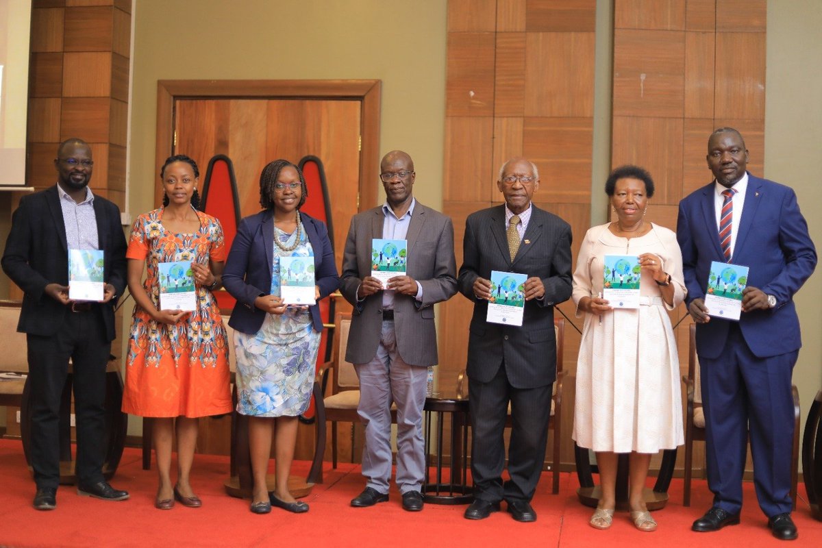 Launch of the Climate Change Report by the Founding UNAS President, Prof. Paul Edward T. Mugambi, and the Second UNAS President, @sewankam Prof. Nelson K. Sewankambo, at the 23rd @unasuganda UNAS Annual Scientific Conference on October 26, 2023, at the Sheraton Kampala Hotel.