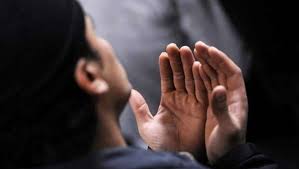 kl_swrt's tweet photo. يا رَبِّ إِن عَظُمَت ذُنوبي كَثرَةً

فَلَقَد عَلِمتُ بِأَنَّ عَفوَكَ أَعظَمُ

إِن كانَ لا يَرجوكَ إِلّا مُحسِنٌ

فَبِمَن يَلوذُ وَيَستَجيرُ المُجرِمُ

أَدعوكَ رَبِّ كَما أَمَرتَ تَضَرُّعاً

فَإِذا رَدَدتَ يَدي فَمَن ذا يَرحَمُ

#لا_سمح_الله https://t.co/SHc4W4VtRw