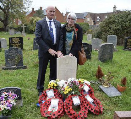 Steven’s funeral and his Mum and Dad at his final resting place 😢💔

Thank you for your service Steven ❤️

Lest we forget 🇬🇧