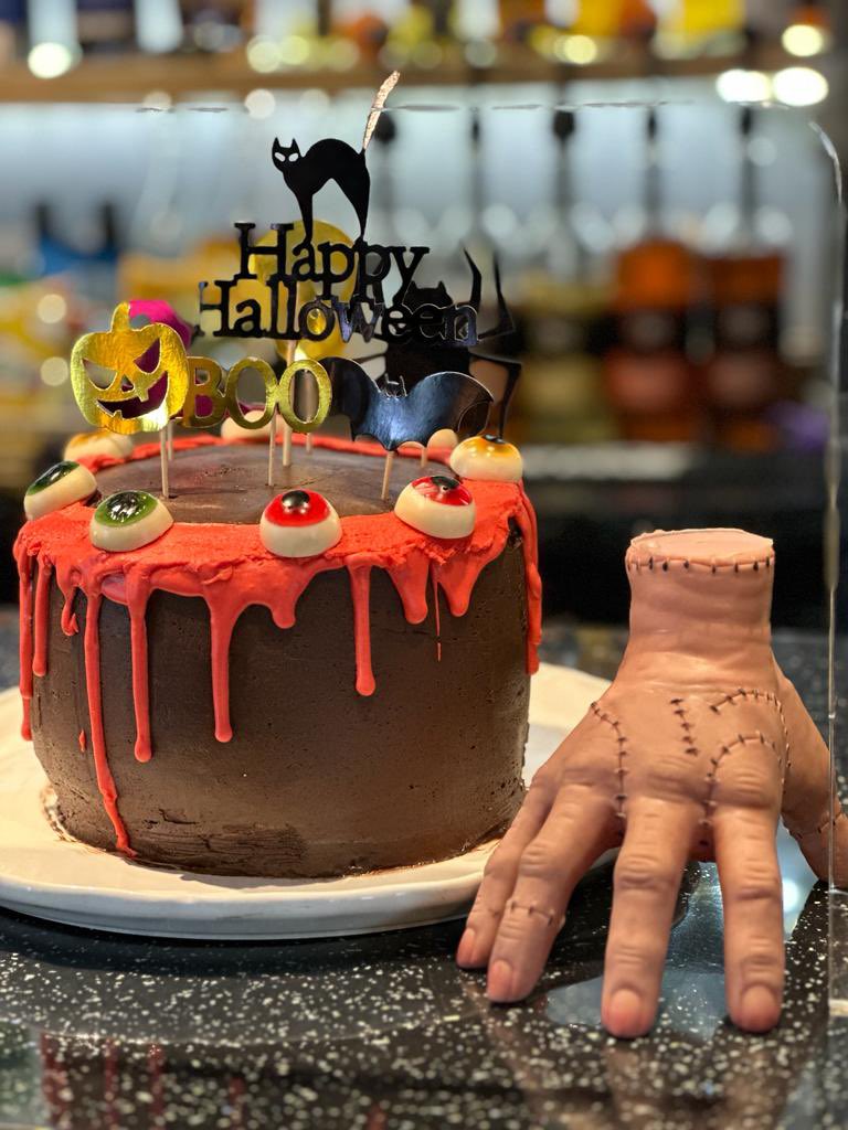 Our freshly made, devilishly delicious Halloween cake 🎃 is out of the kitchen and for sale, if you dare to have a slice #areyoureadyforabite 🦇 Open to the public, everyone welcome. #wearemorethanjustgolf #homecookedfood #locallysourced #Halloween2023 @tyzack_s