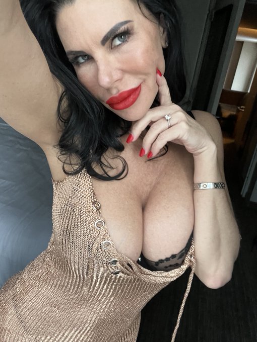 Hey cutie, are you visiting Mommy today?  The best place is O-F or come find where I'm travelling today<a href="/tag/timberwolves"class="tags"><span>#timberwolves</span></a>