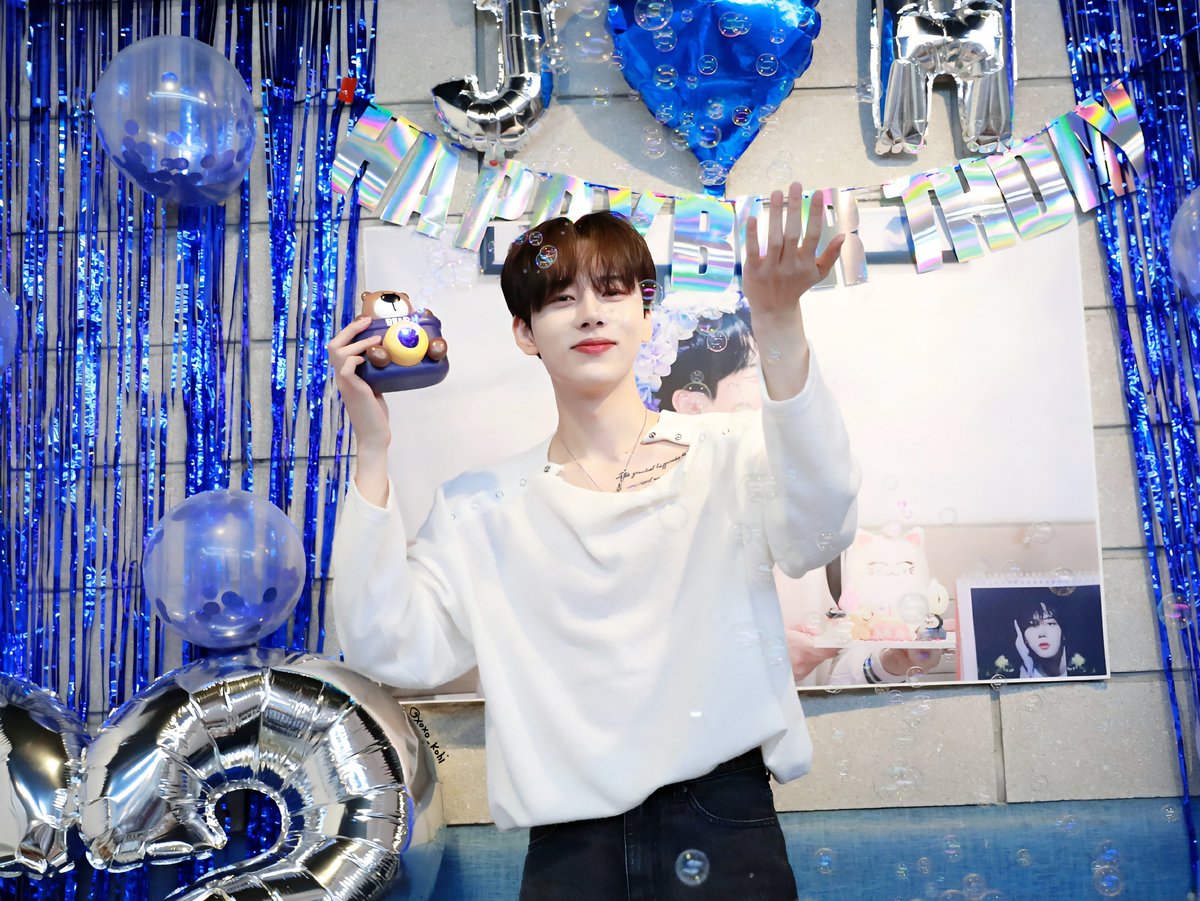 231028 정현 생일 파티🎉

뮤비 속 비눗방울 장면 재현하는 정현이🫧

#정현 #이정현 #갓기등장 #JUNGHYUN