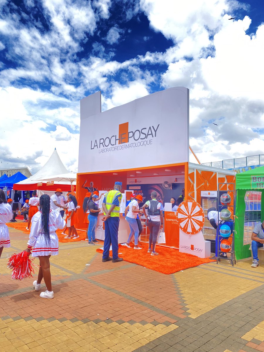 DiscmenEnt_'s tweet photo. We curated a whole experience at the @LaRochePosayUSA Popup at the #StanchartNairobiMarathon finish in Uhuru gardens. We had skaters handing out flyers, fun games, free samples and lots of freebies. 
Event managed &amp; designed; Discmen Ent
#DiscmenEnt #DiscoverTheDiscmenEnt https://t.co/Gftc7oAfgL