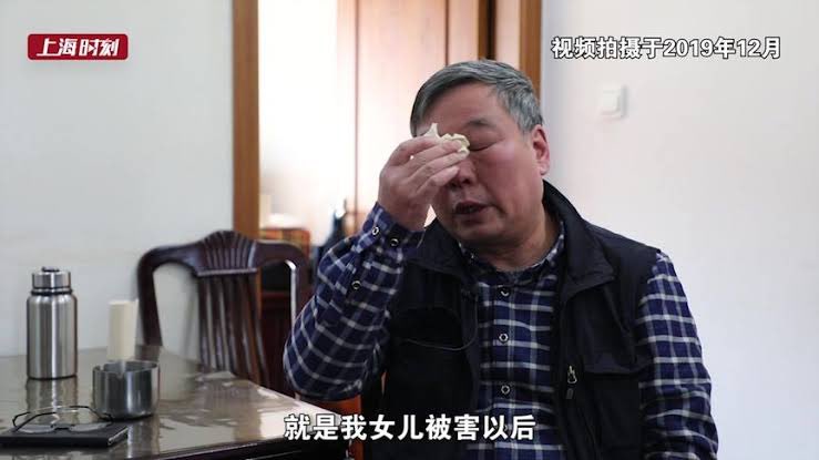 tw: murder

คดีนี้สอนให้รู้ว่า ถ้าเรา detect เร้ดแฟลกได้ตั้งแต่แรกๆ อย่ามัวแต่ใส่ฟิลเตอร์ความรัก ให้รีบหนีออกมา หรือถ้าคนใกล้ตัวเราสัมผัสได้ถึงเร้ดแฟลก ก็ให้ฟังๆเค้าบ้าง 😰

คดีฆ่าซ่อนศพภรรยาในตู้แช่แข็งในกว่า5เดือน เหตุเกิดที่เซี่ยงไฮ้