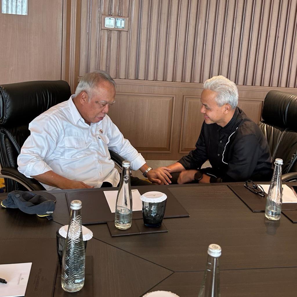 Semoga Pak Bas tidak direshuffle hanya krn Pak Bas pernah dekat dgn GP.