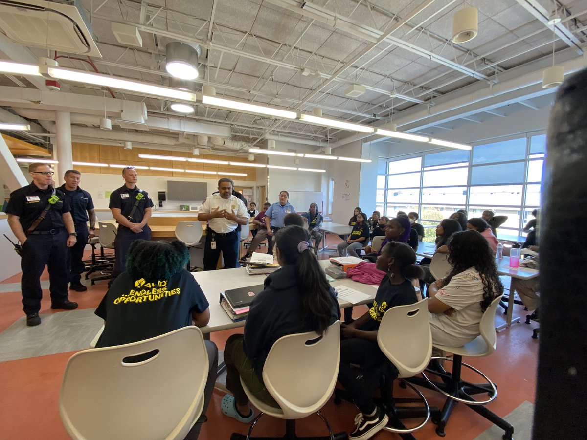 deerob55's tweet photo. JH AVID Scholars shared an informative STEM session with Alexandria City Fire Department. The connections they made were amazing! @AVID4College @CCNAlexandria @JeffHoustonPK8 @Steelersjodie https://t.co/0EIBosnBeD