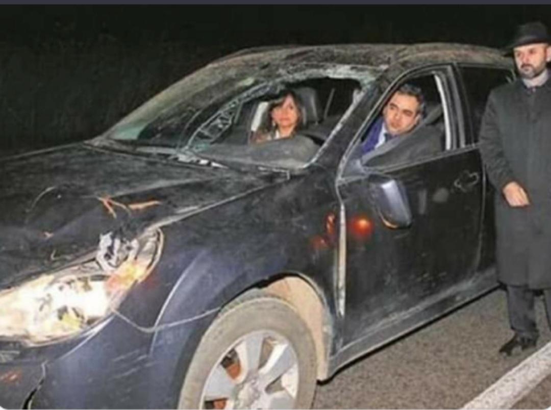 Alex82317575's tweet photo. Maldito comunista marxista. Asesino, despreciable como todos los de su casta política!! #HDPERRA. 😠😠😠 https://t.co/kIbP2HrvkK