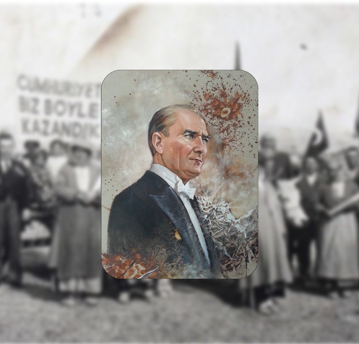 100 yıl önce ulu önder Mustafa Kemal Paşa'mız, silah arkadaşları ve aziz milletimiz büyük bir mücadele verdiler. Bugün Büyük Önder Mustafa Kemal Atatürk’ün “En büyük eserim” dediği, aydınlanmanın ve çağdaşlaşmanın simgesi olan Türkiye Cumhuriyeti’nin 100. yaşını kutluyor ve bize…