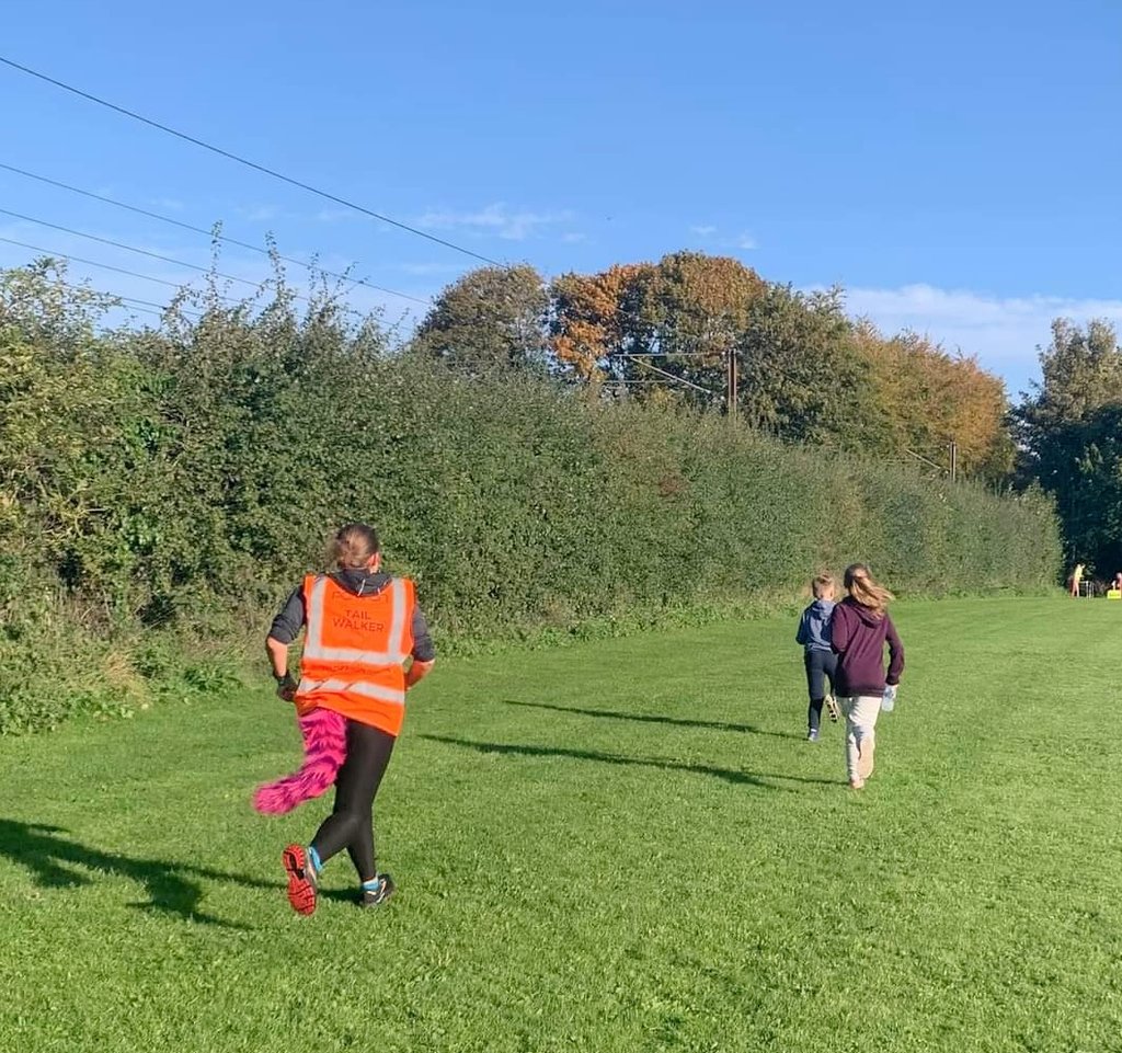 Running2staysa1's tweet photo. Tail walker (though i had to run) at jnr parkrun today. I then went to do food shop at aldi totally forgetting I still had the tail on. ๐คฃ๐ #parkrun #highvisheroes #tailwalker https://t.co/XVcQJrtqV9