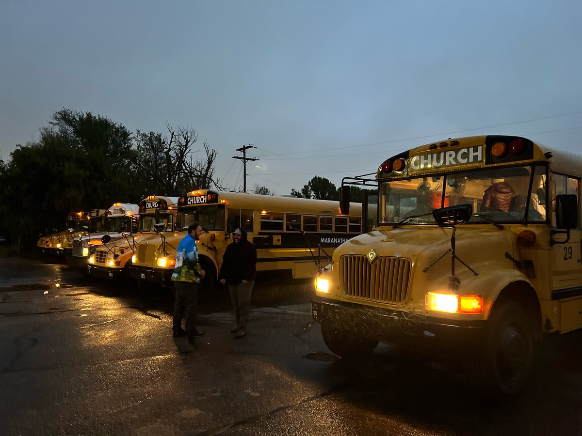 oldpathsjournal's tweet image. Was just texted one of the most beautiful sites on an early Sunday morning. Buses getting readied to pick up people for church #busministry #oldpaths