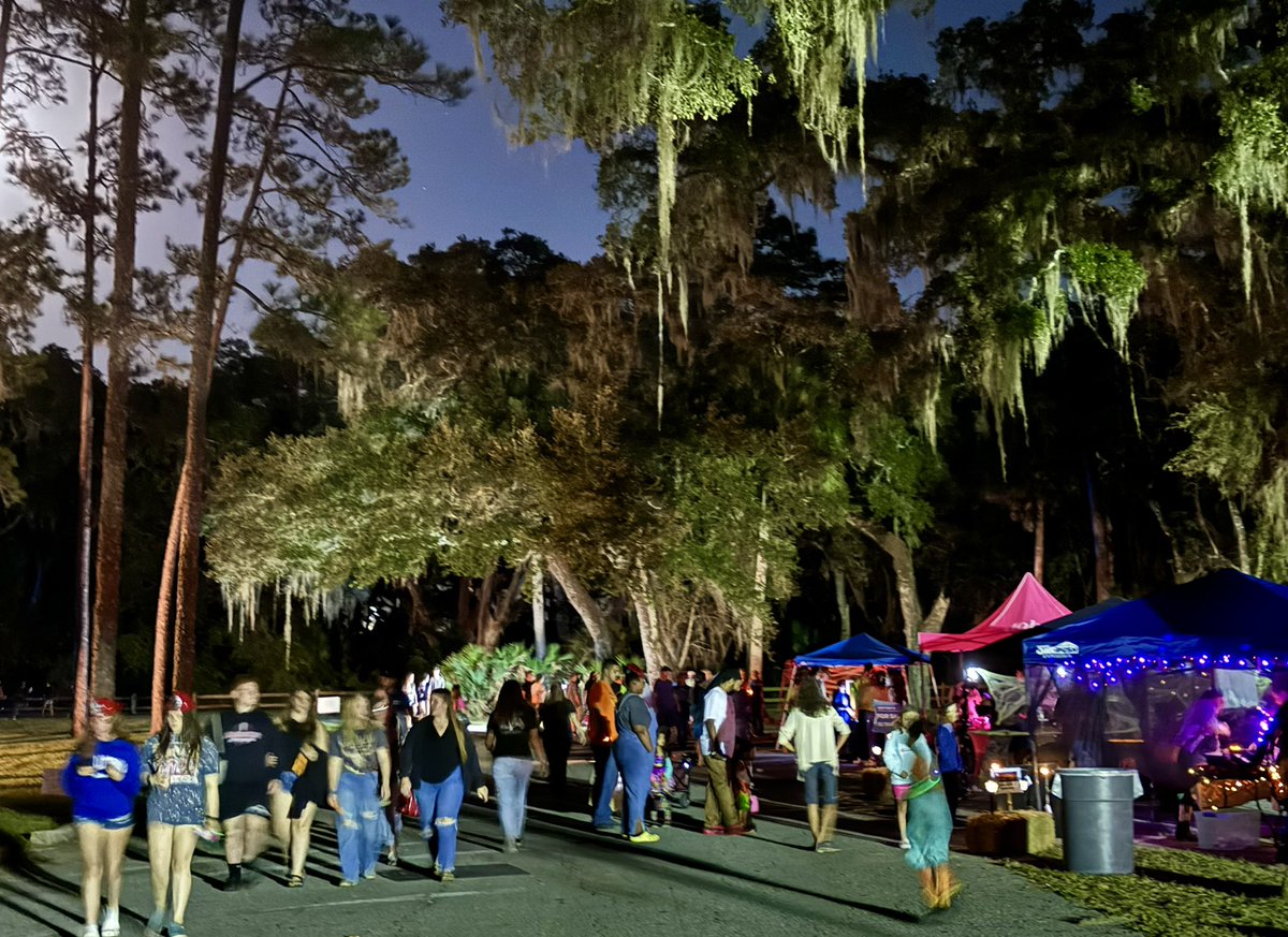 Cristina7Varela's tweet photo. We had a great time engaging with the community @ The 2023 Haunted Event at the Dade Battlefield Historic State Park in Bushnellππ§‘π#GoGrowWin #CFL #WeWontStop @david_erwin80 @cannlee17 @DevonRojas22 https://t.co/VbdubksOtC