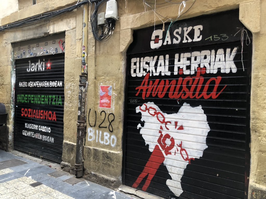 DenisRogatyuk's tweet photo. The Basque Country.
Love and Solidarity with #Palestine on almost every corner in cities like Donosti, Gasteiz, Bilbo and Iruña.
Palestina #Askatu! https://t.co/bRB0YL09n7
