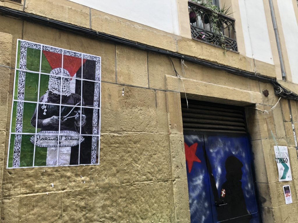 DenisRogatyuk's tweet photo. The Basque Country.
Love and Solidarity with #Palestine on almost every corner in cities like Donosti, Gasteiz, Bilbo and Iruña.
Palestina #Askatu! https://t.co/bRB0YL09n7