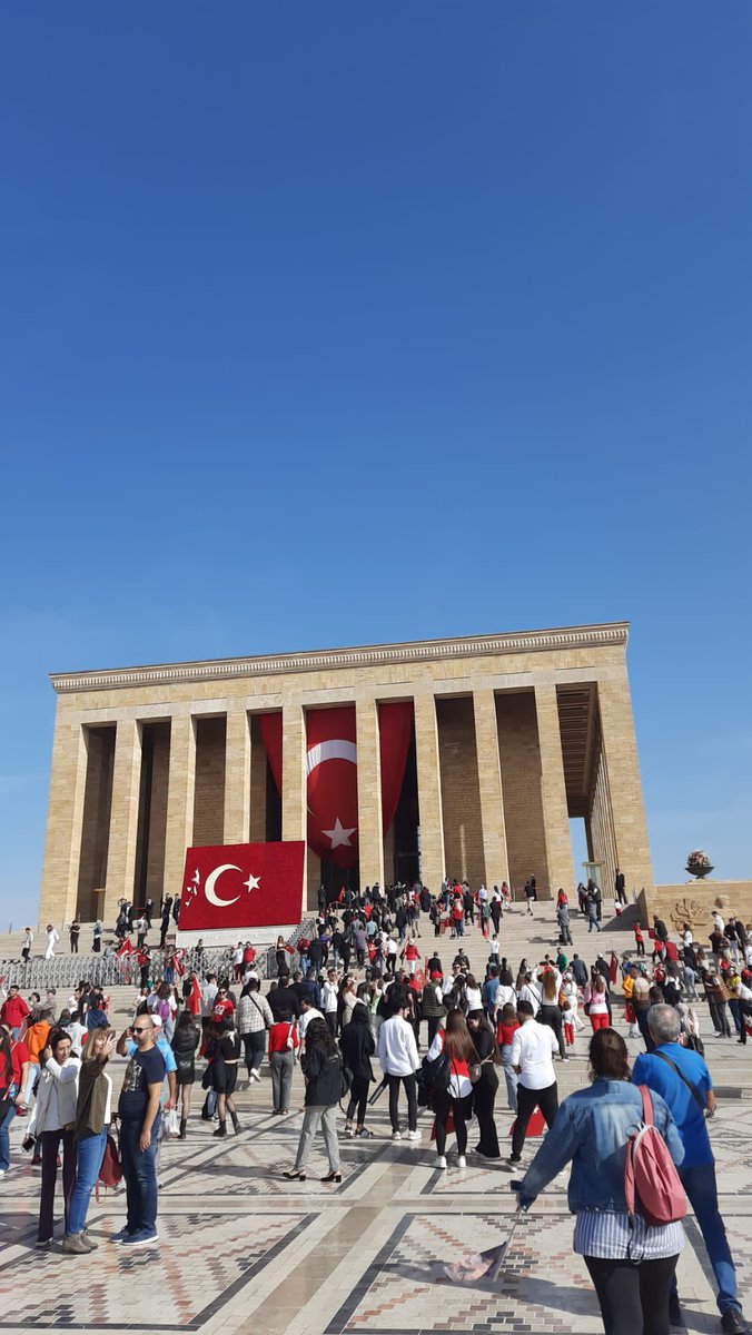 baharcandas's tweet photo. Cumhuriyet 100 yaşında 🇹🇷 
Sonsuz şükran https://t.co/MhU4sQECsJ
