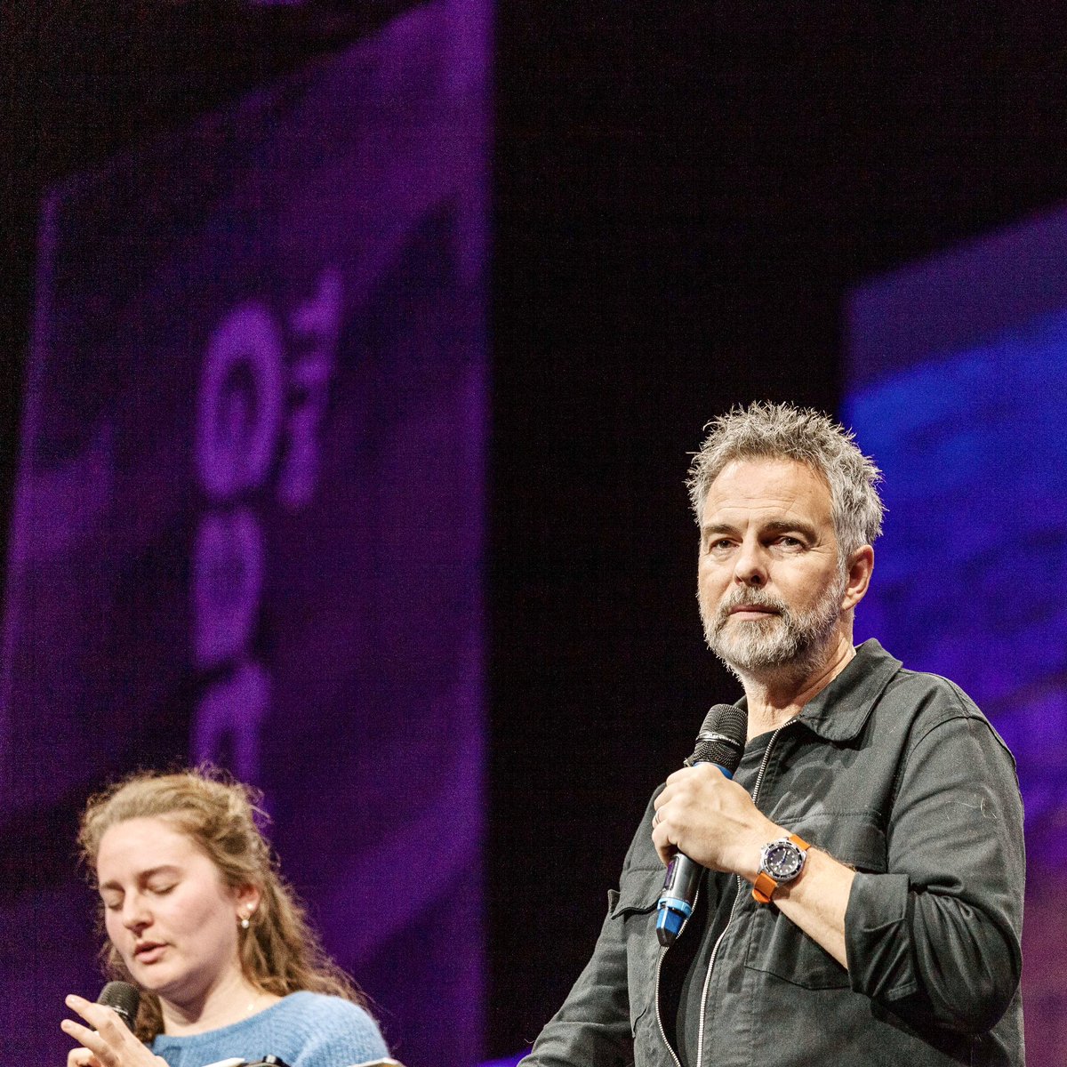 247prayer's tweet photo. We have to know our authority in Jesus Christ. You have been raised up to royal position for such a time as this. Go back home walking taller. At this gathering we've lifting the name of Jesus high &amp; it's been wonderful, but now he wants to lift us high. - @PeteGreig 

#Vienna23 https://t.co/paJInH7jMz