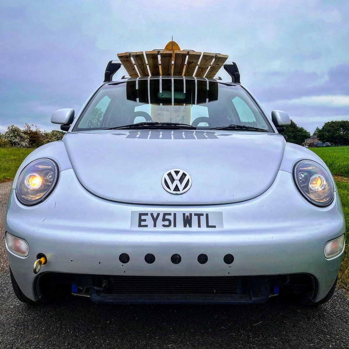 maxreestore's tweet photo. Lovely day for a blast in the buggy 🤙🏼 

Check out the full build on the @SilverlineTools you tube channel 🛠️

#beachbuggy #pickup #vwbuggy #surfwagon #vwbeetle #bajabug https://t.co/rv4oeTfT0N
