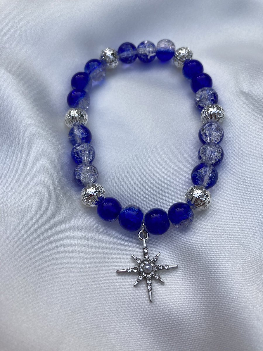 kbush50's tweet photo. There’s 25% off many items in my shop, right now! Gift ideas for loved ones, treat for you and why not!
https://t.co/uyrFHDVb8t #saleison #sundayshopping #giftideas #uniquegifts #jewellery #MHHSBD #stretchbracelet #giftsforher #beadinspiration #foryou #kentuk https://t.co/KCZ4pCig3M