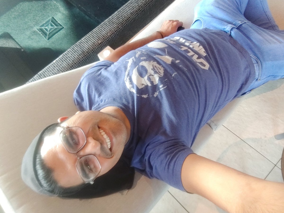 Hoy tuve una prueba increíble y todo salió bien al final. Por eso subí está foto tan feliz.