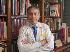 jgestan's tweet photo. Fernando Santonja Medina, #traumatología @UMU, recién acreditado a #Catedrático de Universidad. ¡Cuánto merecimiento! Mucha #investigación y mucha #EduMed detrás. https://t.co/jpdaLSupPz