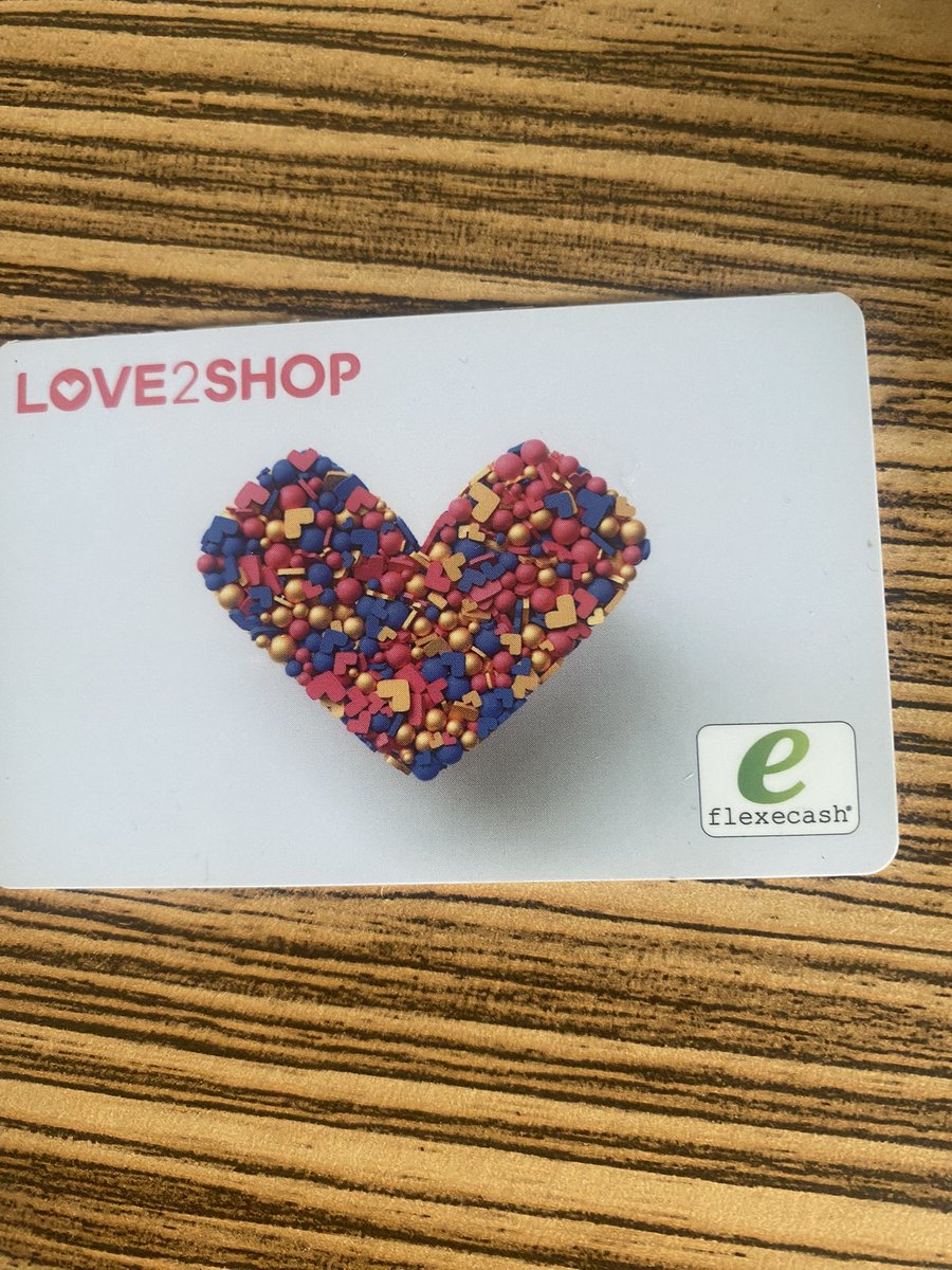ddnormany's tweet photo. @PizzaExpress @Love2shop_UK Thank you. It does say flexecash but we were made to transfer to a pizza express gift card but that didn’t go through straight away so we had to pay with our own money. We’re now stuck with a £65 pizza express voucher that we don’t need 😢 https://t.co/YTrF4hng3n