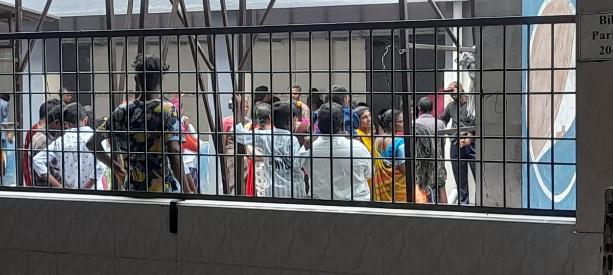 DBabu02017454's tweet image. నంద్యాల లో మామూలు అరాచకం కాదు స్వామి 👌🙏
మా బాలయ్యతో పెట్టుకోవడం తట్టుకోవడం మీ తరం కాదు రోయ్ 
#@NANDYALA
#BhagavanthKesari 
2 Nd week Sunday 
#RAMNATH THEATRE 
Matnee show family audiens
@Shine_Screens 
@AnilRavipudi 
@movies369