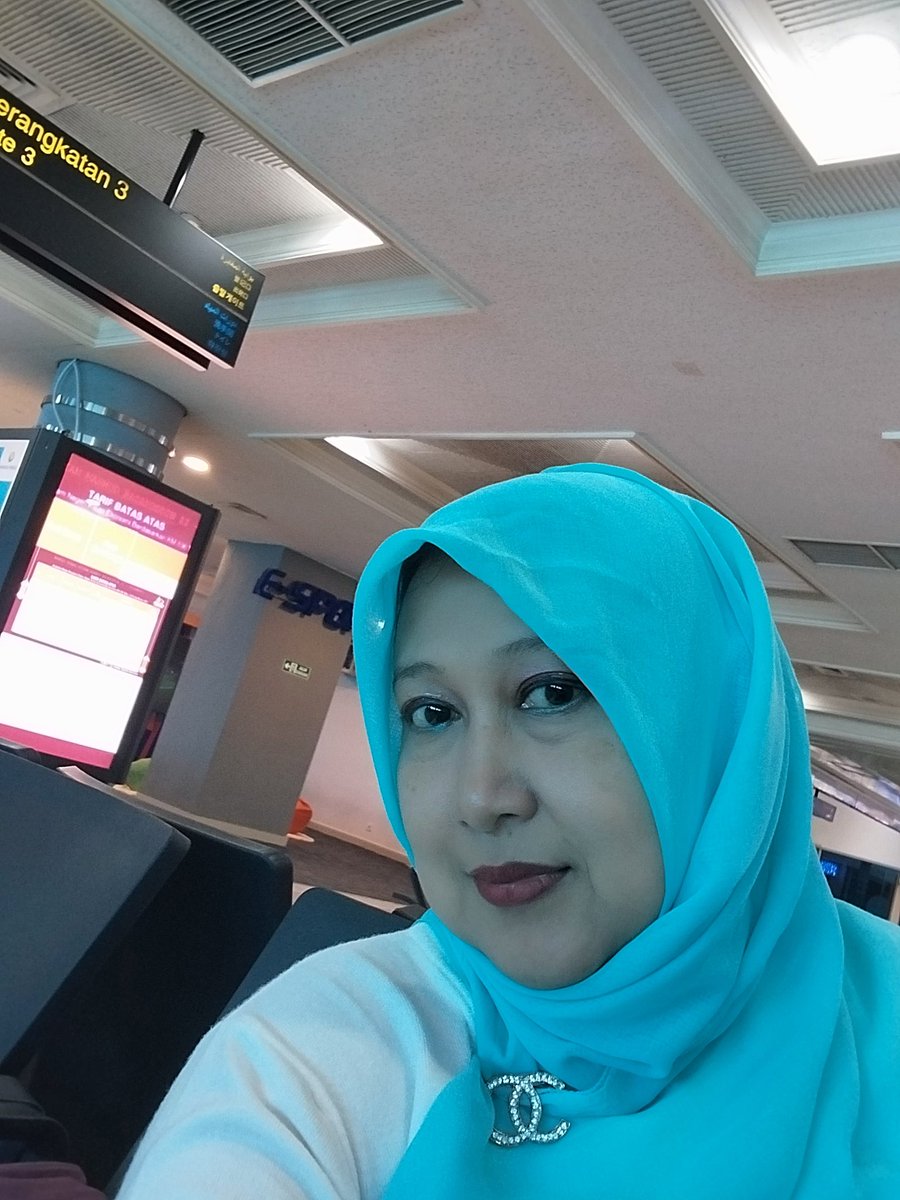 Ariani74's tweet photo. Halo teman teman .Assalamualaikum.nikmati hari mu selamat bersantai jangan lupa berdoa semoga teman teman sehat dan bahagia selalu aamiin https://t.co/E5v0L5ANDr