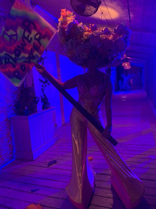 Feliz domingo 🦋🎉⏰ lo https://t.co/EeiROU12mV