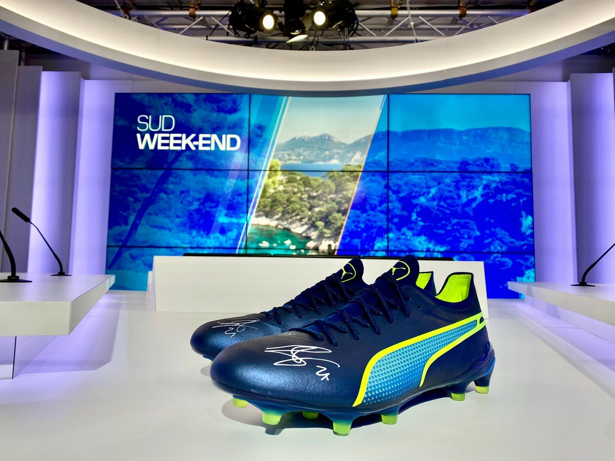 BFMMarseille's tweet photo. 🔥⚽ Jeu concours

BFM Marseille et PUMA vous font gagner le maillot extérieur de l'OM (taille L) et des crampons King (taille 44.5) dédicacés par Valentin Rongier

Follow + RT + mettre en commentaire le lot que vous souhaitez

Tirage au sort 31/10 sur Instagram et un autre sur X https://t.co/QZURnFvOyd