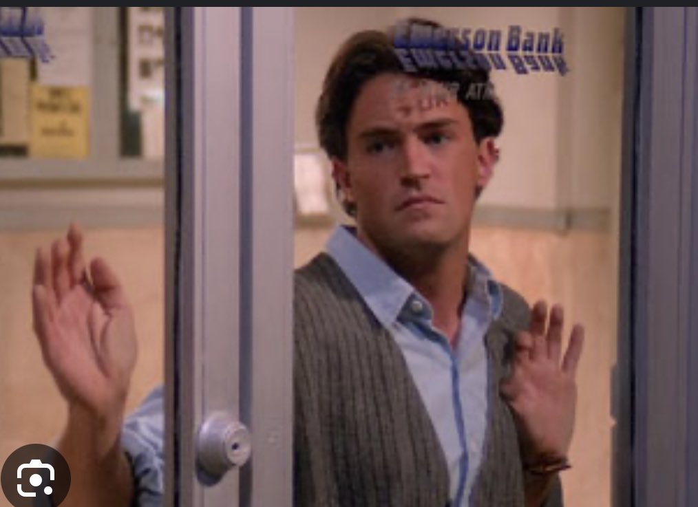 Baddiel's tweet photo. Friends has always been a bit sneered at critically - too glossy, too popular - but actually it was an amazingly funny and engaging sitcom, driven by six brilliant comic actors, of which Matthew Perry was the most purely funny. https://t.co/k6DcOQ2Nw8