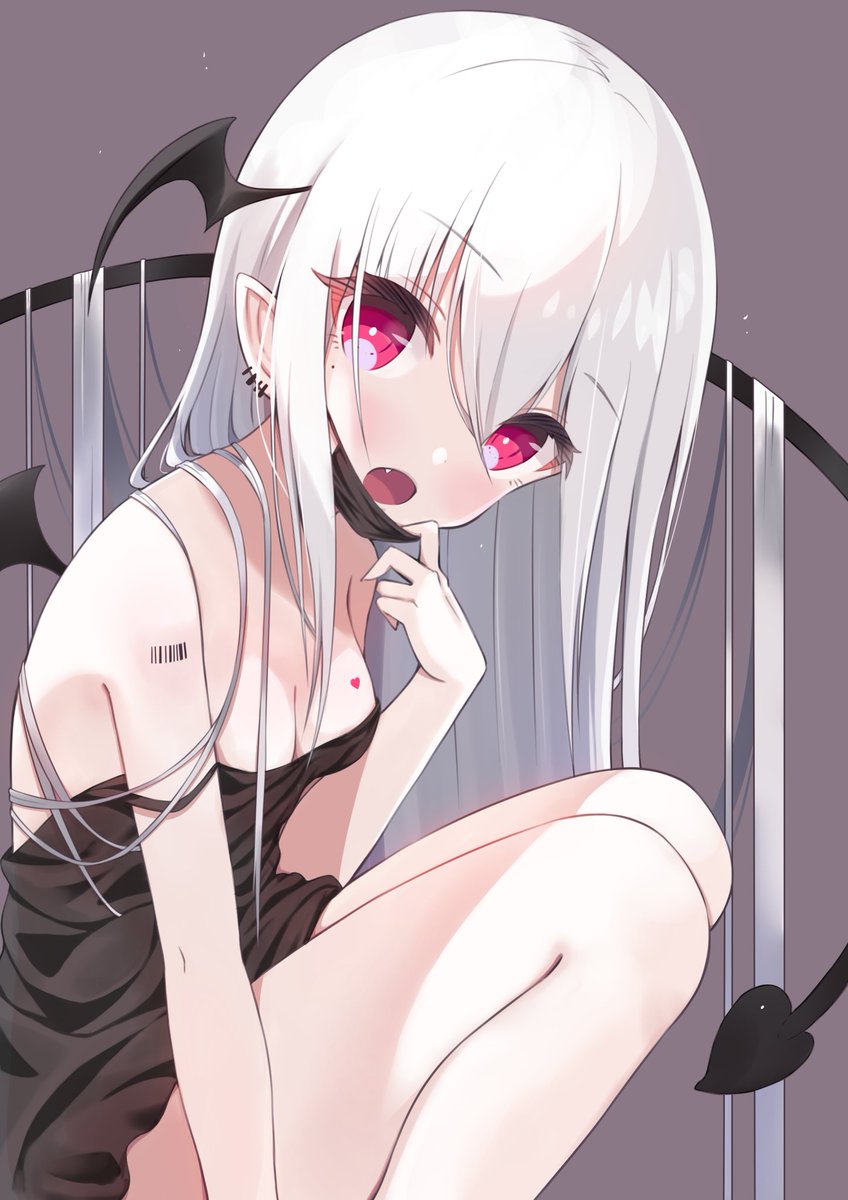 siragagaga's tweet photo. シロヴァンパイアちゃん🦇 https://t.co/mXGUrrmsIf