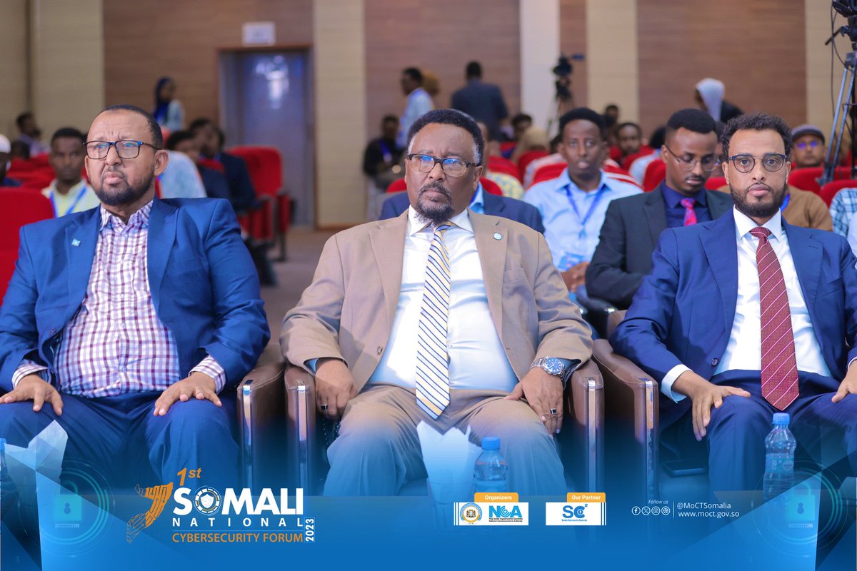 MoCTSomalia's tweet image. H.E @JamaHKhalif has officially opend the 1st Somali National Cybersecurity Forum. In his opening remarks, H.E Jama emphasized the critical role of cybersecurity in safeguarding our nation’s digital future. #CybersecurityForum
