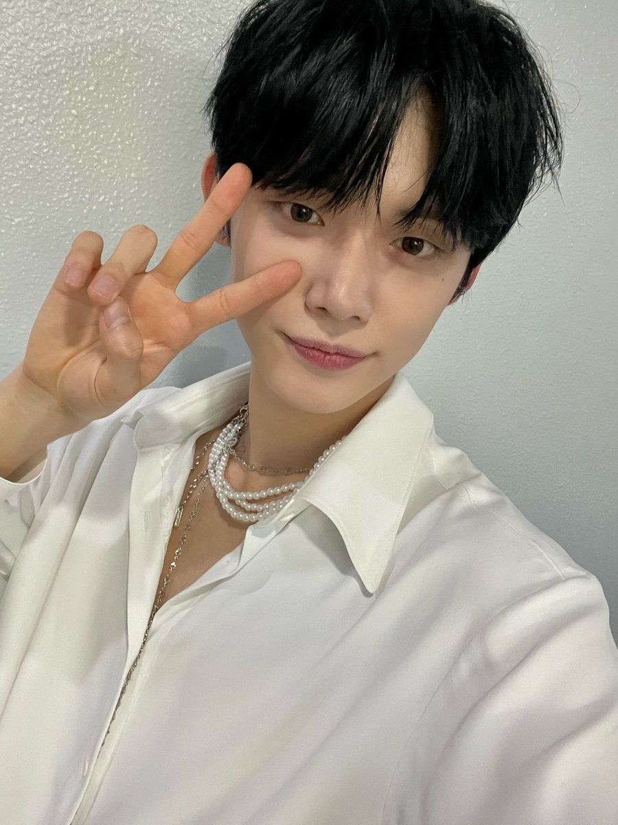 TXT_members tweet picture