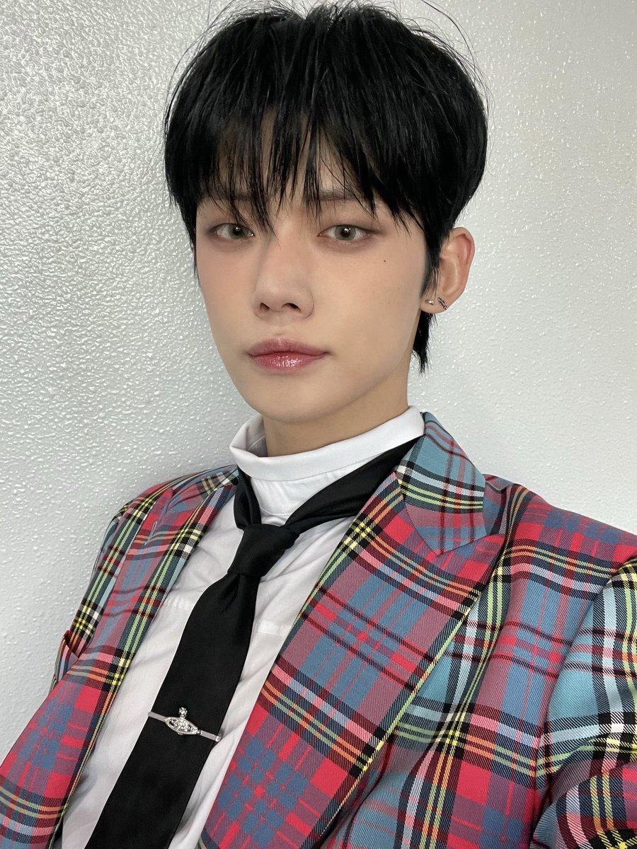 TXT_members tweet picture