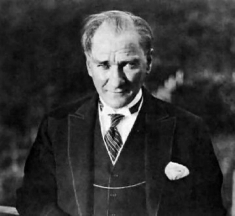 AntiSaklaban's tweet photo. "Ben sporcunun zeki, çevik ve ahlâklısını severim."

İzindeyiz Atam.

Ulusumuza nice 100 yıllar dileriz. https://t.co/yydVARBFLt
