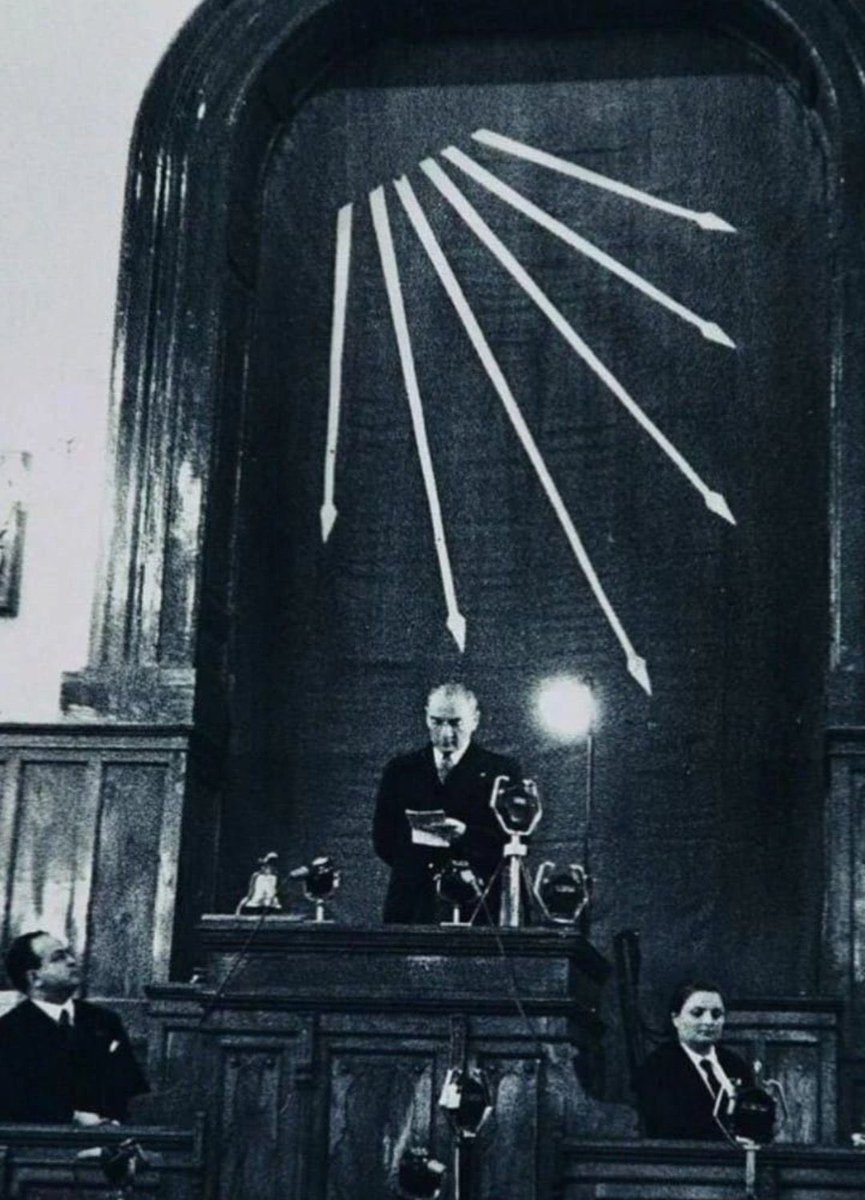 ssanemt's tweet photo. Happy 100th anniversary of modern Turkish Republic🇹🇷 #Cumhuriyet100Yaşında https://t.co/O15nxHQCYD