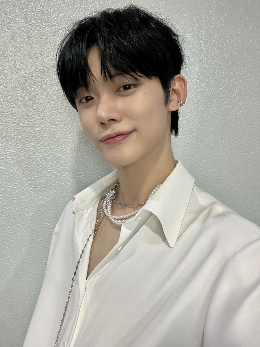 avishatxt's tweet photo. @TXT_members 🖤 https://t.co/XqiV10Y6qb