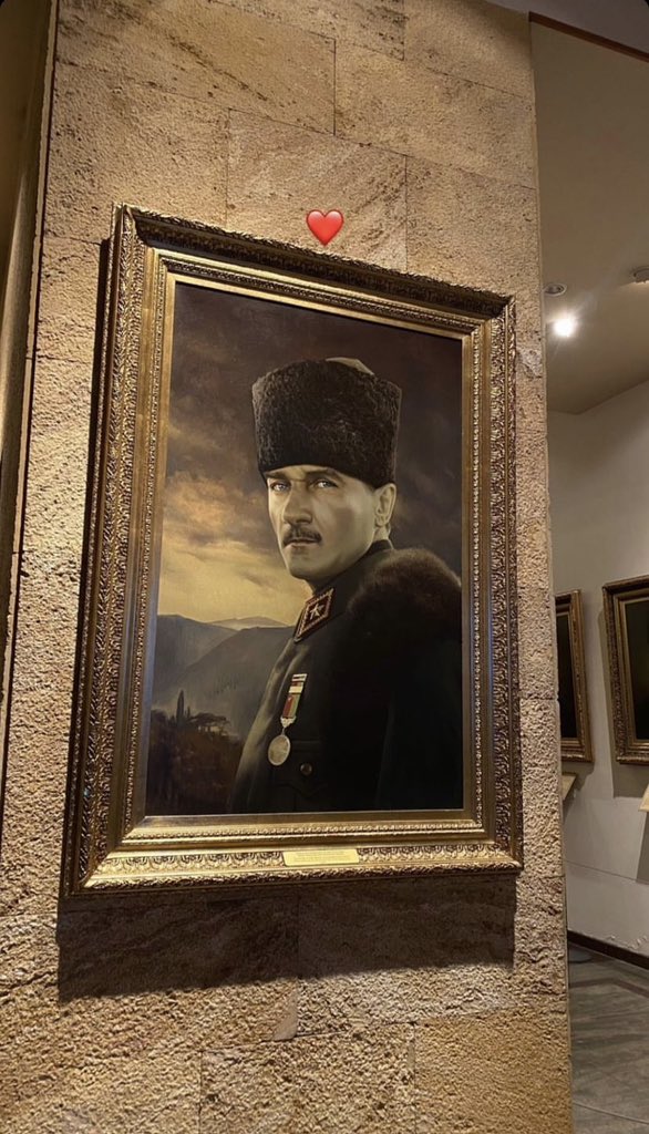 Türk'e durmak yaraşmaz, Türk önde, Türk ileri!
Nice 100 yıllara ♾️🇹🇷 

#100YAŞINDA