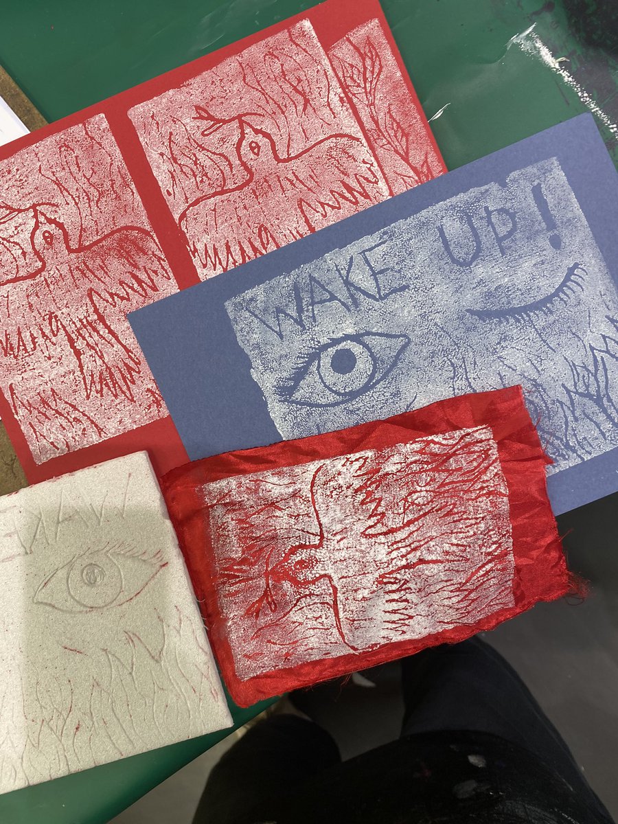 HilCoxCondron's tweet photo. A snippet of my week as a #community #artist in #Cambridge : creatively exploring city design for children & young people @CambridgeCandI; hopes & fears about AI #aifringe2023 ; Food for the Planet & vegetable inks #yeswecan ; and #MaterialPower & resistance at @kettlesyard https://t.co/RwcGDRZK7s
