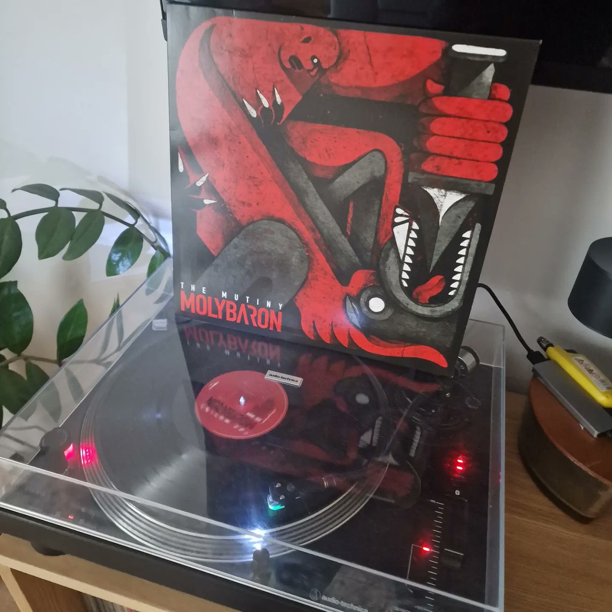 DJSamael84's tweet image. Lo que me gustan estos franceses no lo sabe nadie... #Molybaron