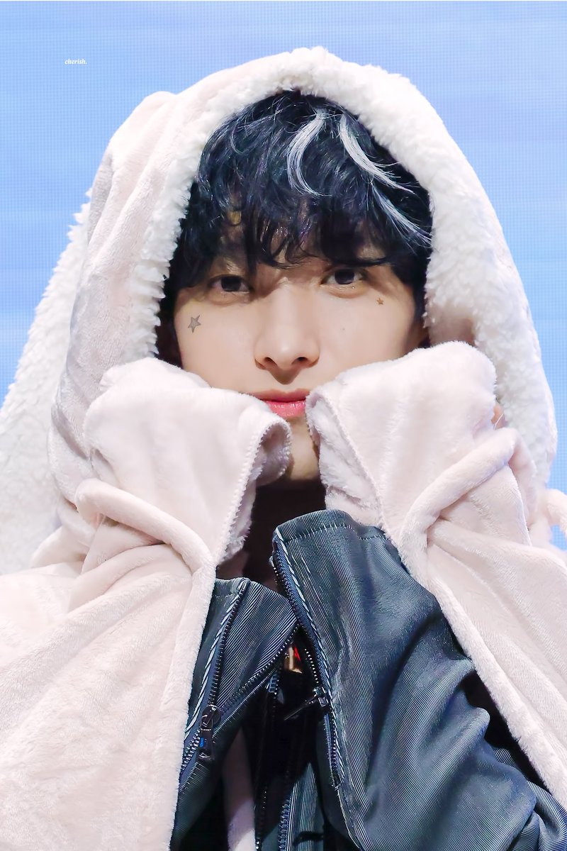_cherishdk's tweet photo. 231028 
#세븐틴 #SEVENTEEN #도겸 #DK @pledis_17 https://t.co/bNcjUt3DE8