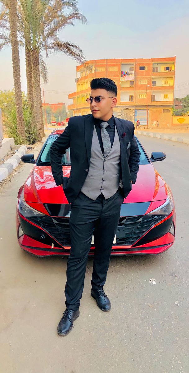 كاريزما طاغيه في المكان ✨😉