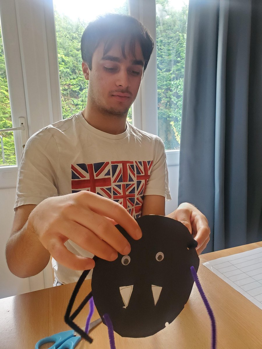 Our young people have been busy getting prepped for Halloween with some spook-tacular decorations being made in our residential homes. Find our how you can support Prior's Court this Halloween - priorscourt.org.uk/Event/spooky-h…