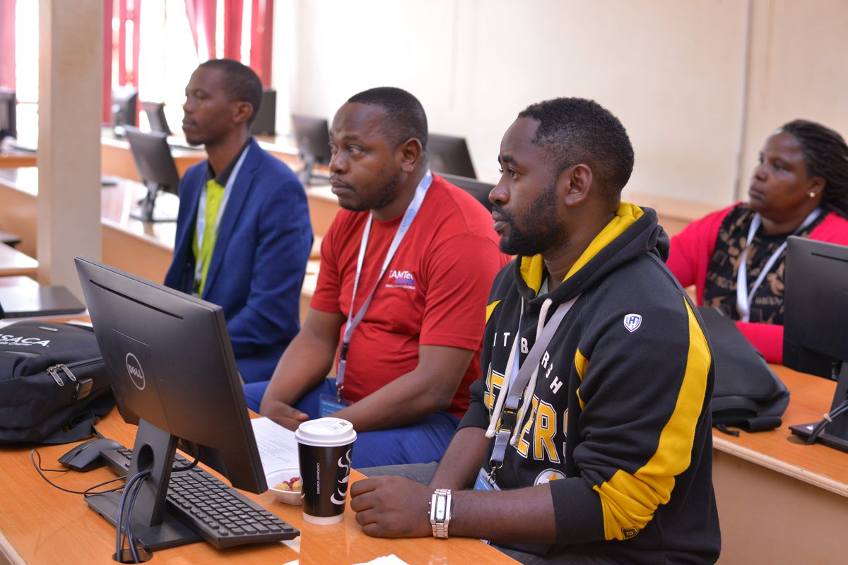 MbararaUST's tweet photo. Mentors at the 9th @CamtechUganda MedTech Hack-a-thon
#EquitableHealthCareHack https://t.co/UzWJnTbx0b